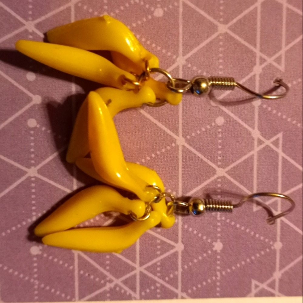Banana Earring